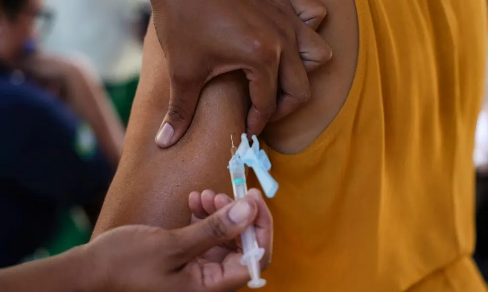 Caso de sarampo reacende alerta sobre vacinação e risco de novos surtos